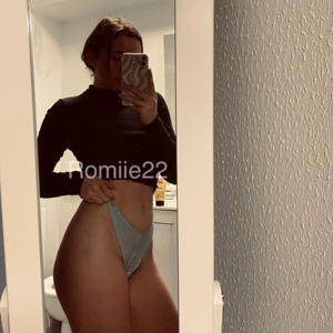 Romiie22 MYM