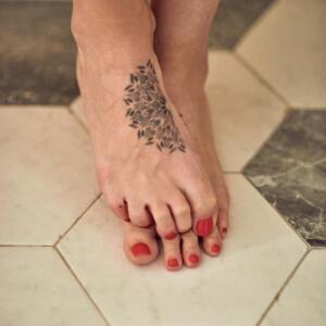 Romy_tattooed_feet MYM