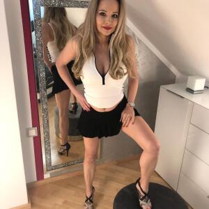Roxanne_austria MYM
