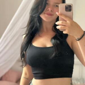 Roxi_black MYM
