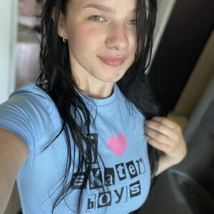 Roxi_black MYM