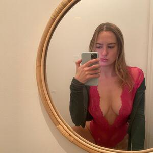 Sacha_dornam MYM