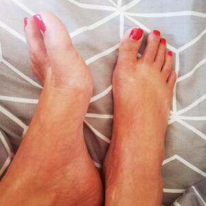 Sandra-feet-model MYM