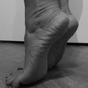 Sandra-feet-model MYM