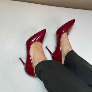 Sarah_a_feet MYM