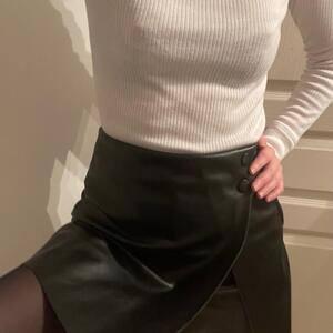 Secretemilf29 MYM