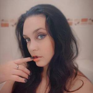 Selinakyle MYM