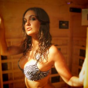 Selinakyle MYM