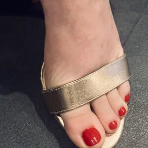 Serenas_feet MYM