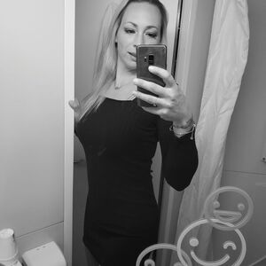 Sexy_coquine_69 MYM