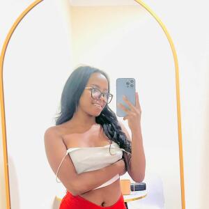 Sexycaroline MYM
