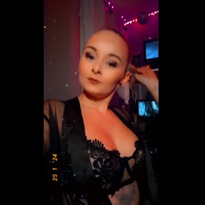 Shaanastripper_ MYM
