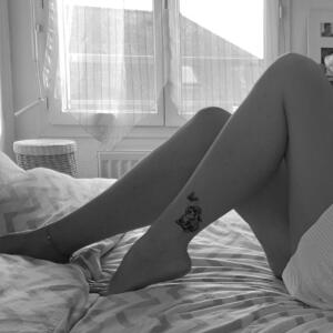 Shany-feet MYM