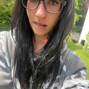 Skinnybitch_elinamj MYM