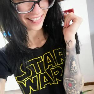 Skinnybitch_elinamj MYM