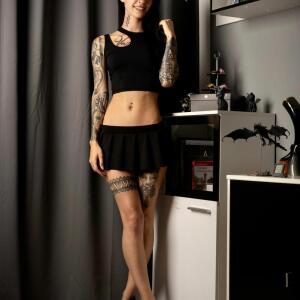 Skinnybitch_elinamj MYM