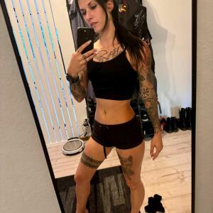 Skinnybitch_elinamj MYM