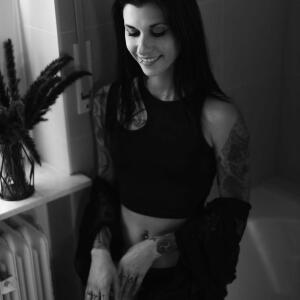 Skinnybitch_elinamj MYM