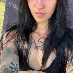 Skinnybitch_elinamj MYM