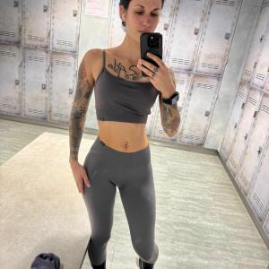 Skinnybitch_elinamj MYM