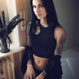 Skinnybitch_elinamj MYM