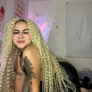 Sofia_tri MYM