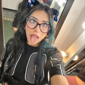 Sophie_evans MYM