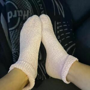 Soxxs_and_feet MYM