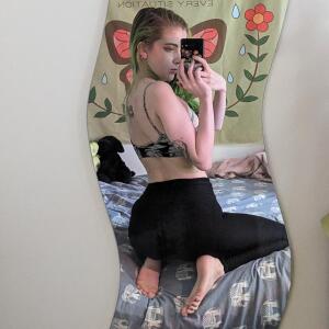 Spacegxrlprincess MYM