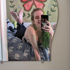 Spacegxrlprincess MYM