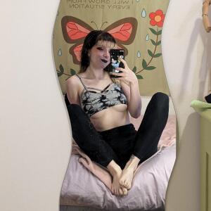 Spacegxrlprincess MYM