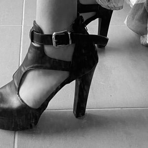 Stephanie2501 MYM