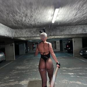Thais-perreira MYM