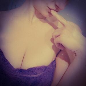 The_brunette009 MYM