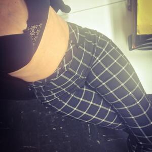 The_brunette009 MYM