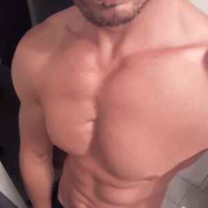 Theo_paca MYM