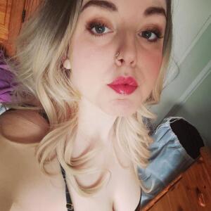 Timide_coquine MYM