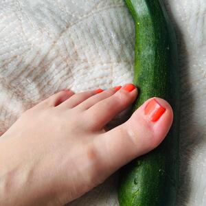 Tramp-of-feet MYM