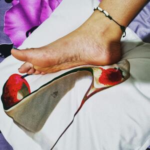 Travelling_feet_ MYM