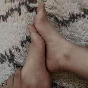 Twogirlfriendsfourfeet MYM