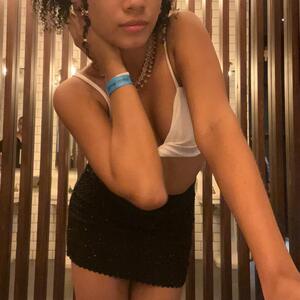 Valentina_co_ MYM