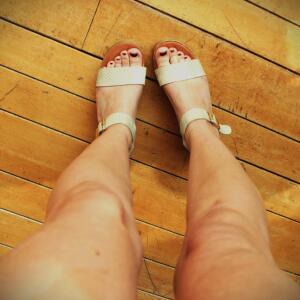 Vermillon_feet MYM