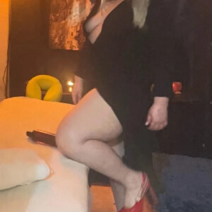Vickicurvy MYM