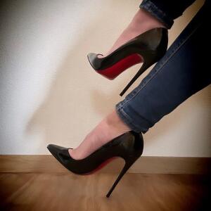 Womeninheels MYM