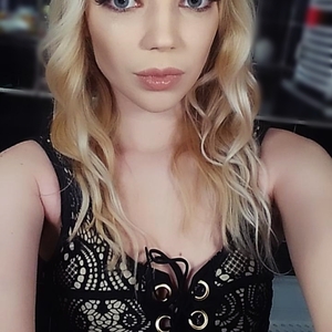 Xblondiexo MYM