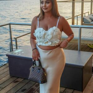 Yamina_bhl MYM