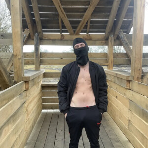 Yeazzyy_ MYM