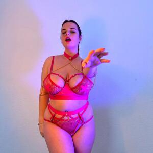 Zoesimplementoff MYM