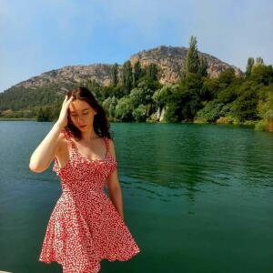 _Travelgirl MYM