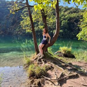 _Travelgirl MYM